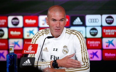 海德电竞动态-内马尔任意球绝杀再现经典